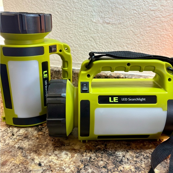 LED Search-light Flashlight Set - Picture 1 of 8